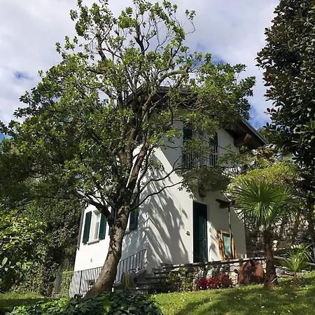 Flairhouse Parco Casa de Férias Gravedona